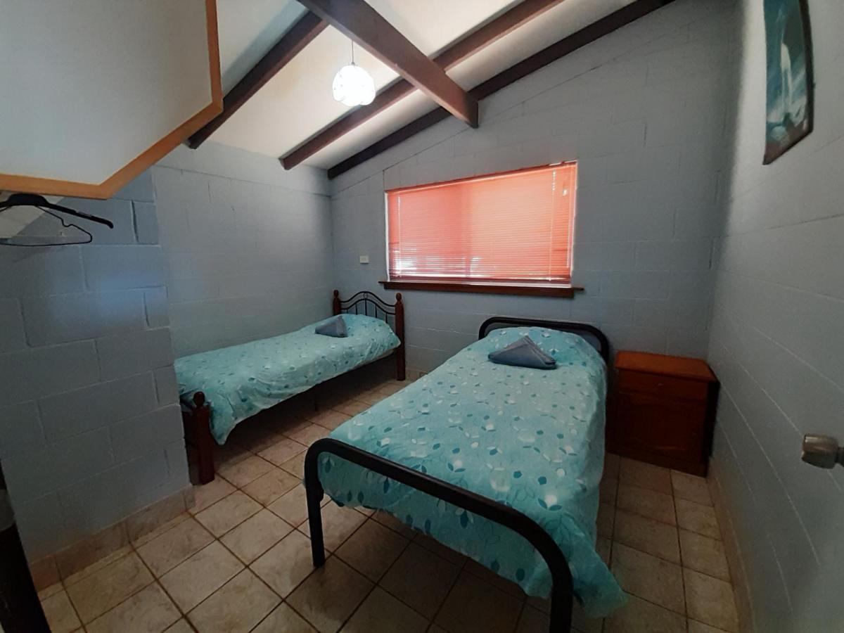 Pelican Point Waterfront Resort Formerly Carnarvon Beach Retreat Esterno foto