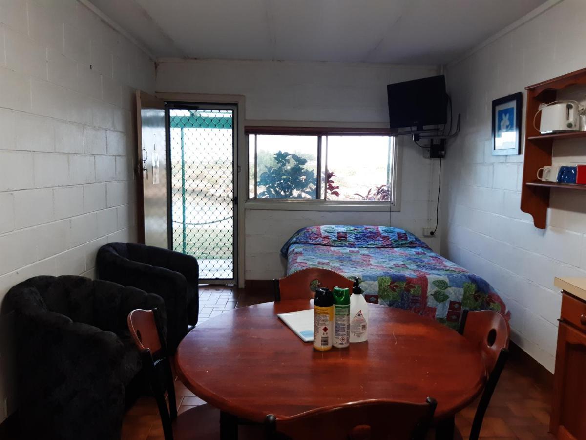 Pelican Point Waterfront Resort Formerly Carnarvon Beach Retreat Esterno foto