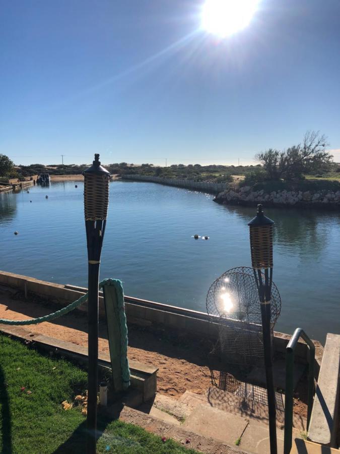 Pelican Point Waterfront Resort Formerly Carnarvon Beach Retreat Esterno foto